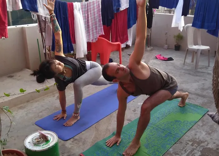 Little Blue WindowHostel